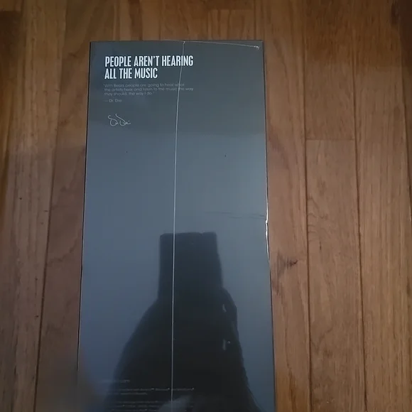 Beats Studio 2 Wired Noise-Canceling Headphones - New In Sealed Box - DR DRE - Picture 2 of 5